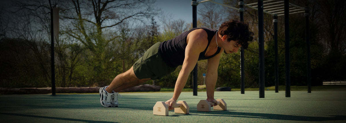 Beginnen met parallettes? Deze oefeningen wil je als eerste onder de knie krijgen