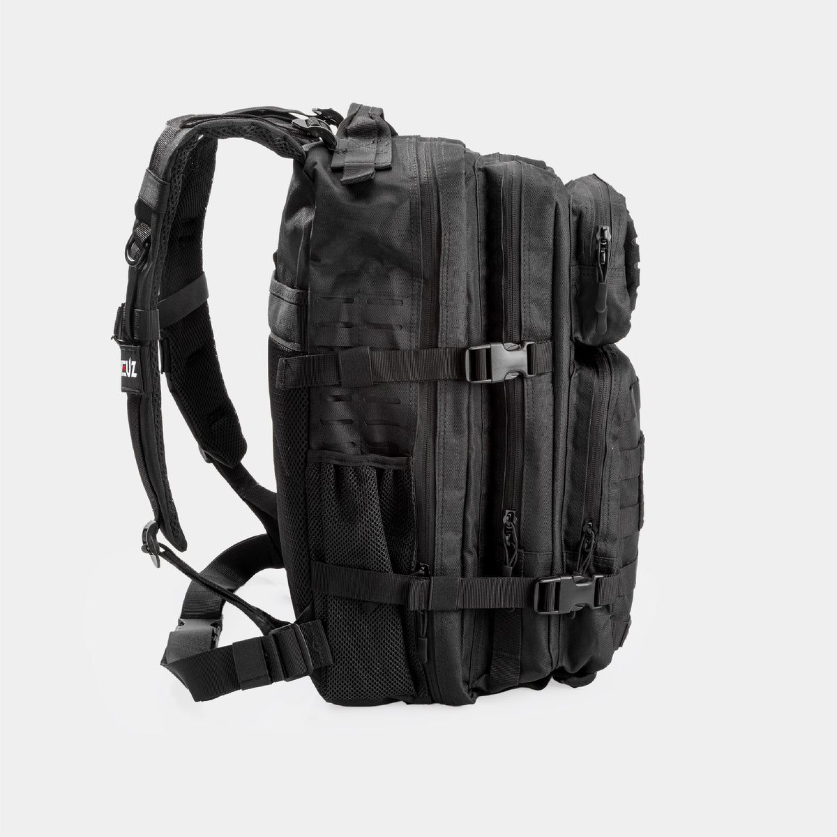 Zijkant van de ZEUZ Tactical Rugzak zwart – versterkte zijvakken en MOLLE-systeem